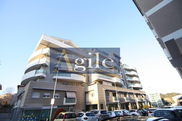 appartamento in vendita ad Ascoli Piceno in zona Piazza Immacolata