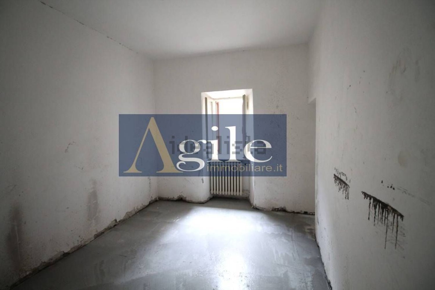 casa indipendente in vendita ad Ascoli Piceno in zona Centro Storico