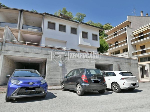 casa indipendente in vendita ad Ascoli Piceno in zona Porta Maggiore