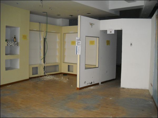 locale commerciale in vendita ad Ascoli Piceno