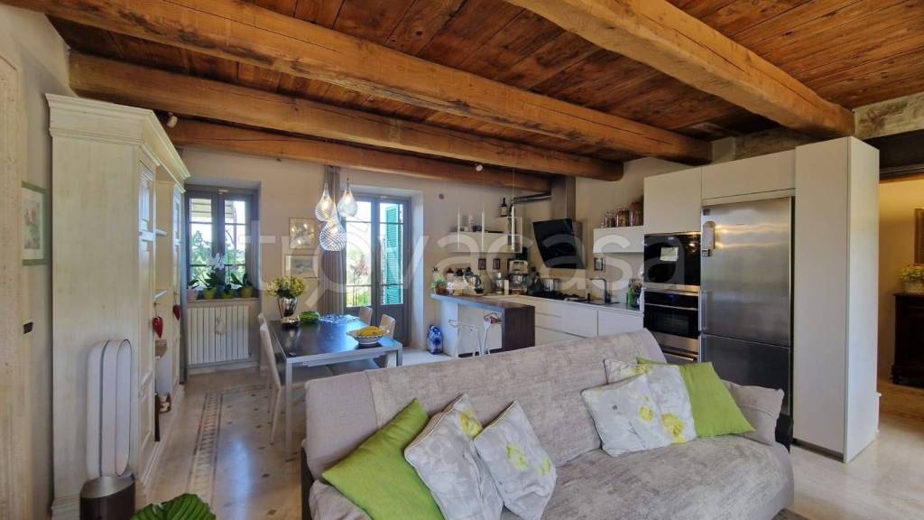 appartamento in vendita ad Ascoli Piceno in zona Croce di Tolignano