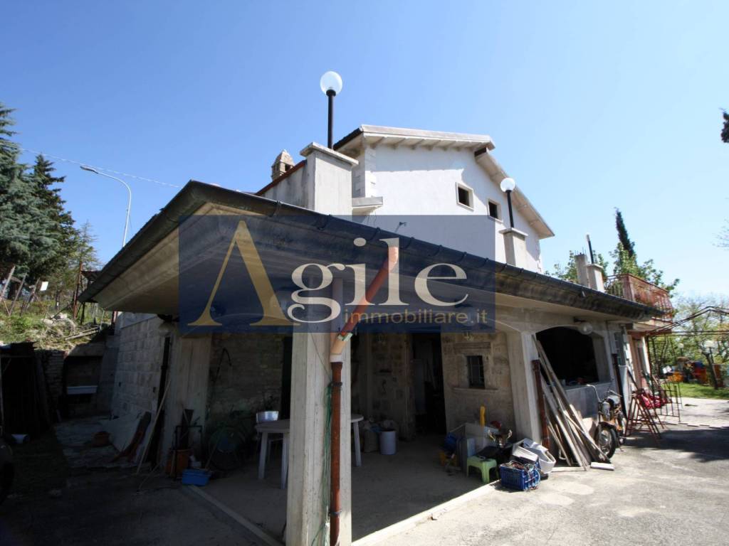casa indipendente in vendita ad Ascoli Piceno