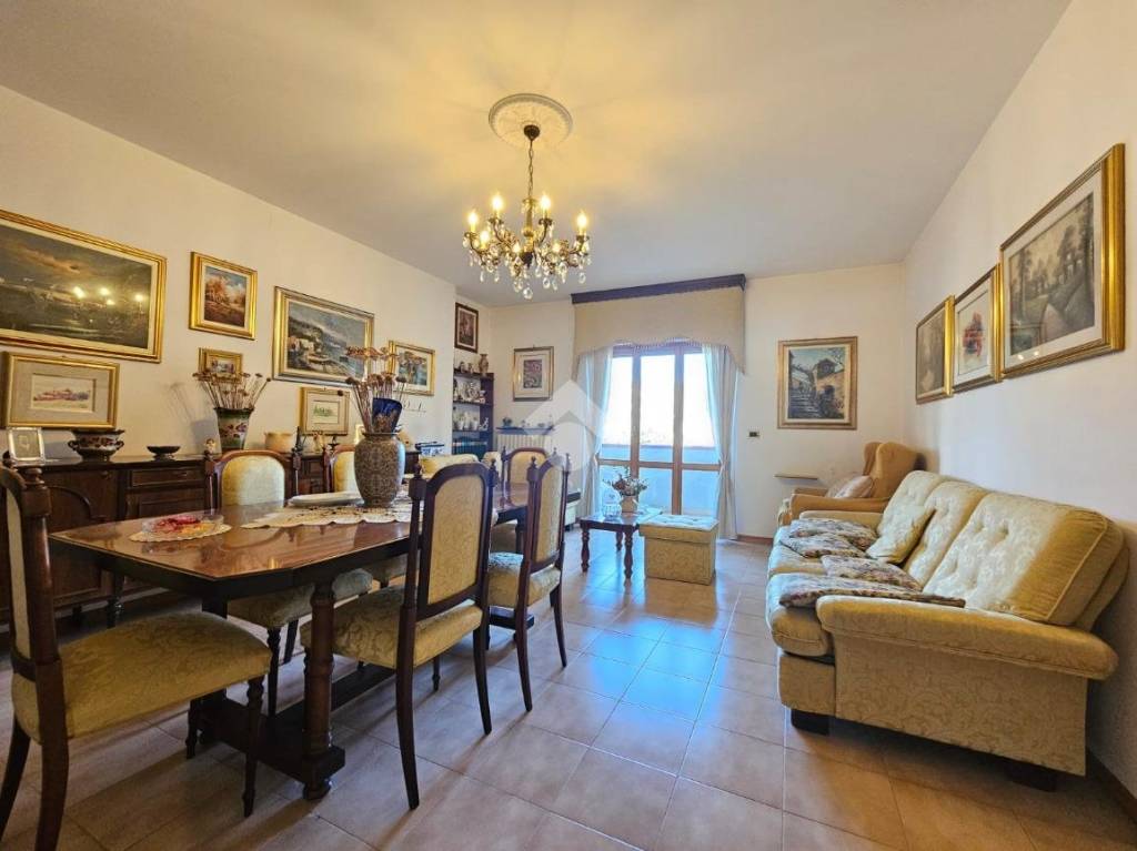 appartamento in vendita ad Ascoli Piceno in zona Monticelli