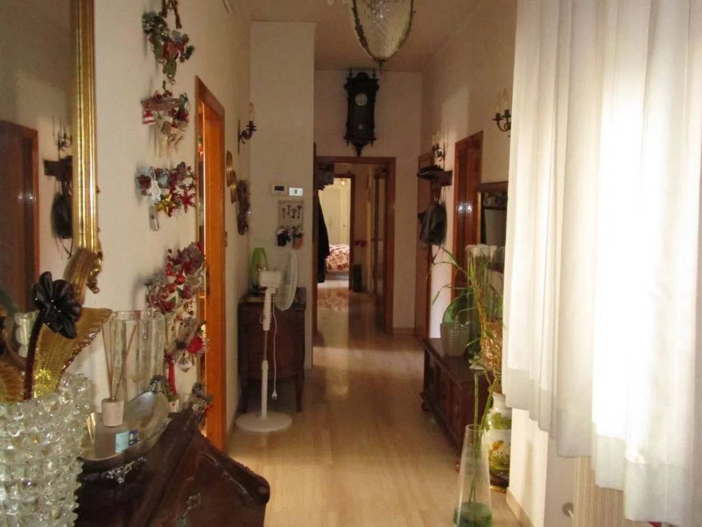 appartamento in vendita ad Ascoli Piceno