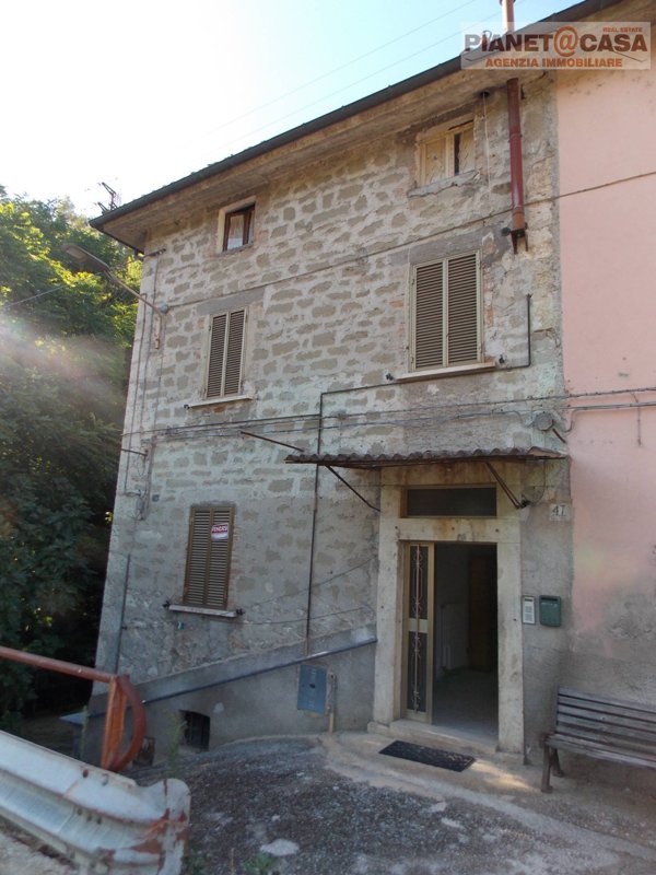 casa indipendente in vendita ad Ascoli Piceno in zona Centro Storico