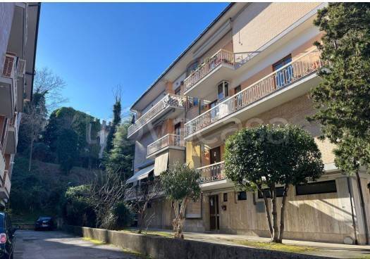 appartamento in vendita ad Ascoli Piceno