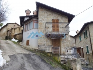 casa indipendente in vendita ad Ascoli Piceno in zona Croce di Tolignano