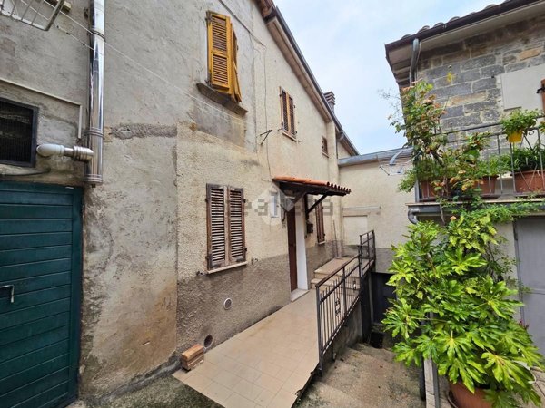 appartamento in vendita ad Ascoli Piceno in zona Venagrande
