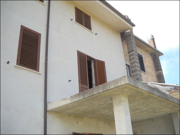 casale in vendita ad Ascoli Piceno in zona Lisciano