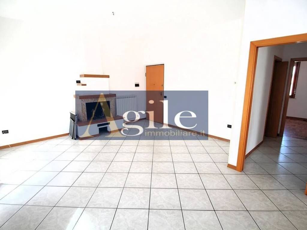 appartamento in vendita ad Ascoli Piceno in zona Marino del Tronto