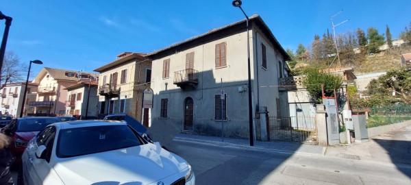 casa indipendente in vendita ad Ascoli Piceno in zona Centro Storico