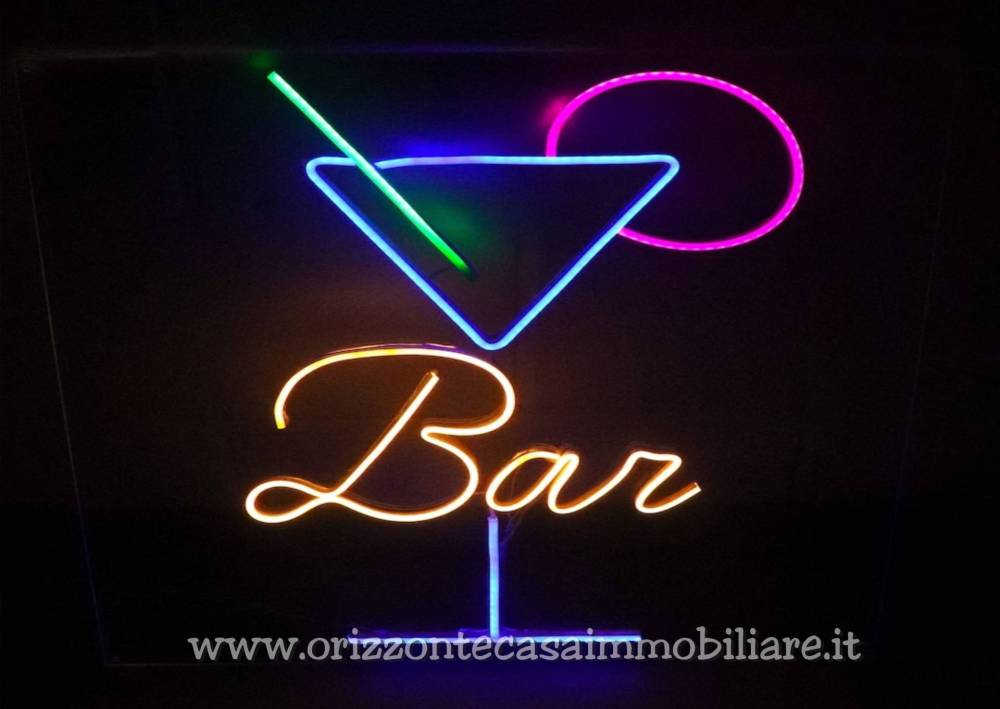 negozio in vendita ad Ascoli Piceno in zona Porta Maggiore