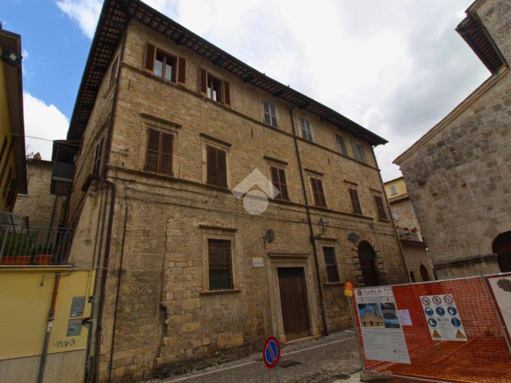 appartamento in vendita ad Ascoli Piceno in zona Centro Storico