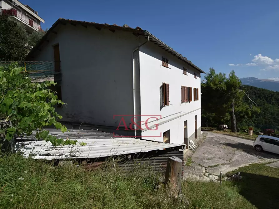 casa indipendente in vendita ad Ascoli Piceno in zona Centro Storico