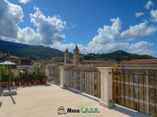 appartamento in vendita ad Ascoli Piceno in zona Centro Storico