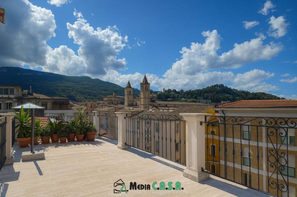 appartamento in vendita ad Ascoli Piceno in zona Centro Storico