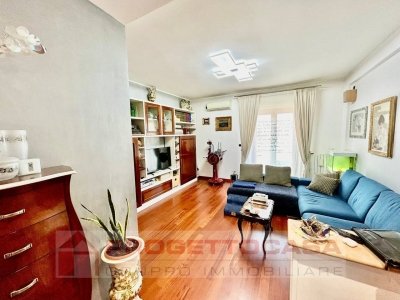 appartamento in vendita ad Ascoli Piceno in zona Poggio di Bretta