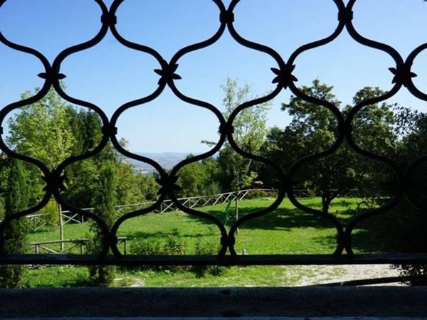 villa in vendita ad Ascoli Piceno in zona Carpineto