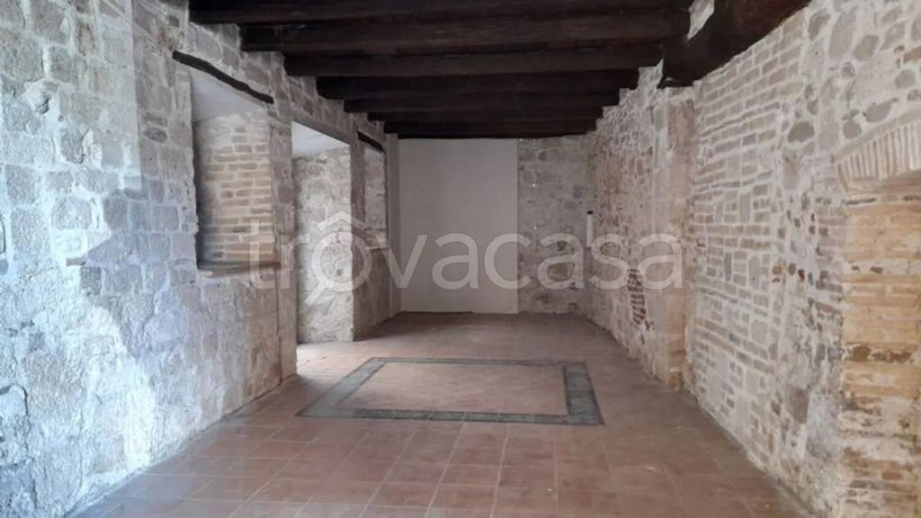 appartamento in vendita ad Ascoli Piceno in zona Centro Storico