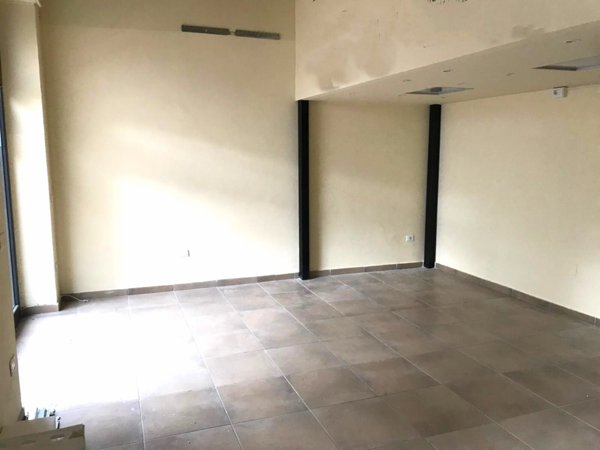 locale commerciale in vendita ad Ascoli Piceno in zona Piazza Immacolata