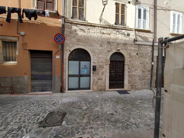 appartamento in vendita ad Ascoli Piceno in zona Centro Storico