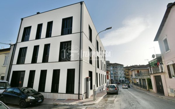 appartamento in vendita ad Ascoli Piceno