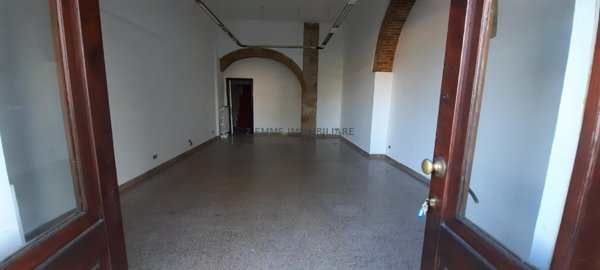 locale commerciale in vendita ad Ascoli Piceno