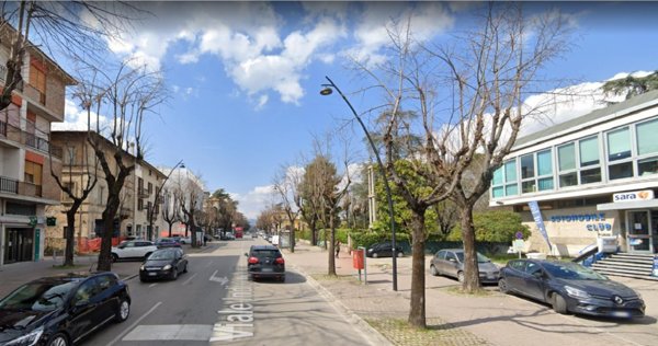 locale commerciale in vendita ad Ascoli Piceno in zona Porta Maggiore