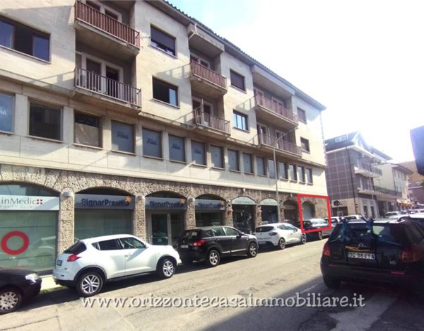 locale commerciale in vendita ad Ascoli Piceno in zona Porta Maggiore