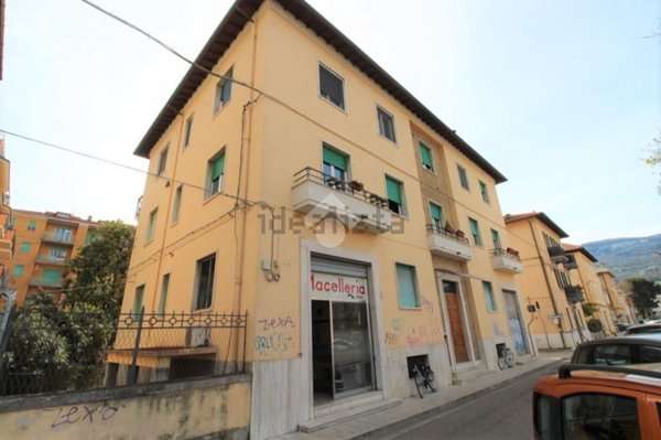 locale commerciale in vendita ad Ascoli Piceno