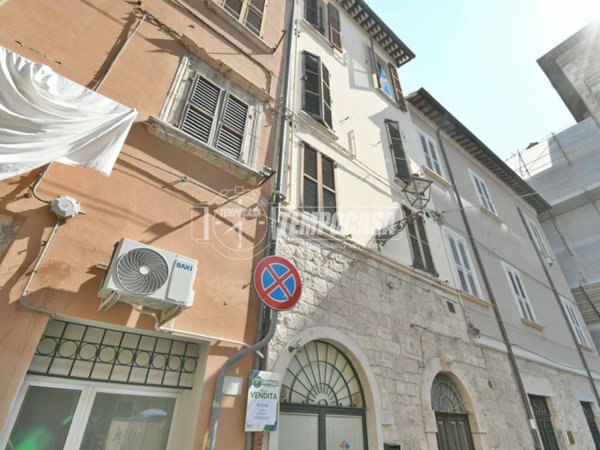 appartamento in vendita ad Ascoli Piceno in zona Centro Storico