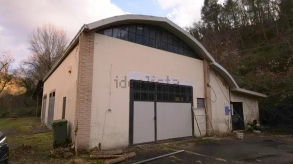 locale di sgombero in vendita ad Ascoli Piceno in zona Croce di Tolignano