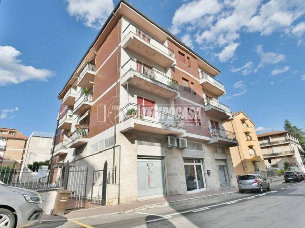 appartamento in vendita ad Ascoli Piceno