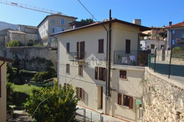 appartamento in vendita ad Ascoli Piceno in zona Centro Storico