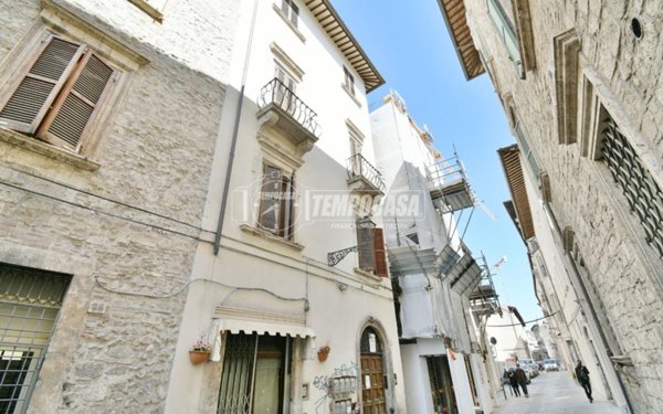 appartamento in vendita ad Ascoli Piceno in zona Centro Storico