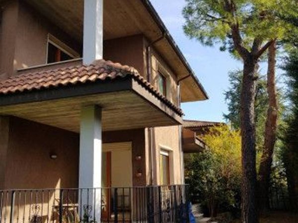casa indipendente in vendita ad Ascoli Piceno in zona Centro Storico
