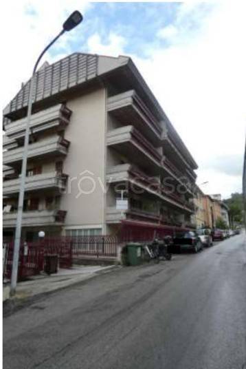 appartamento in vendita ad Ascoli Piceno in zona Faiano