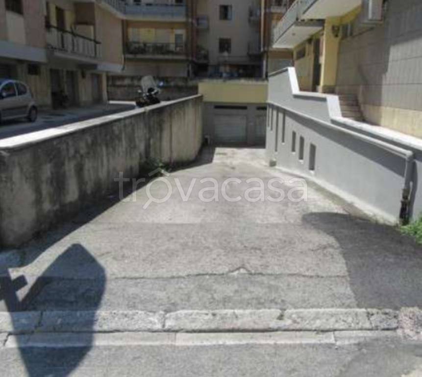 locale commerciale in vendita ad Ascoli Piceno