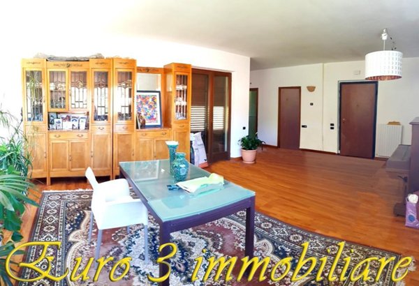 casa indipendente in vendita ad Ascoli Piceno in zona Centro Storico