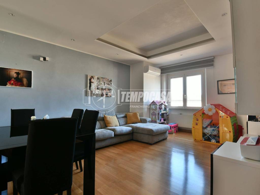 appartamento in vendita ad Ascoli Piceno in zona Piazza Immacolata