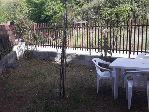 casa indipendente in vendita ad Ascoli Piceno in zona Centro Storico