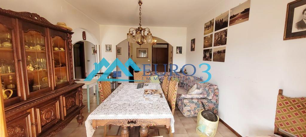 appartamento in vendita ad Ascoli Piceno in zona Campo Parignano