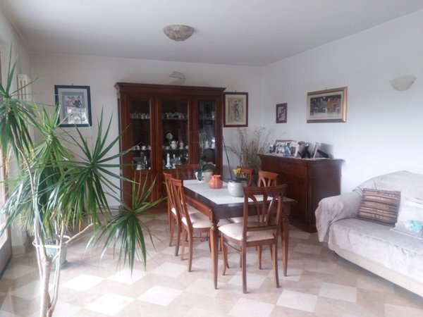 casa indipendente in vendita ad Ascoli Piceno in zona Monticelli