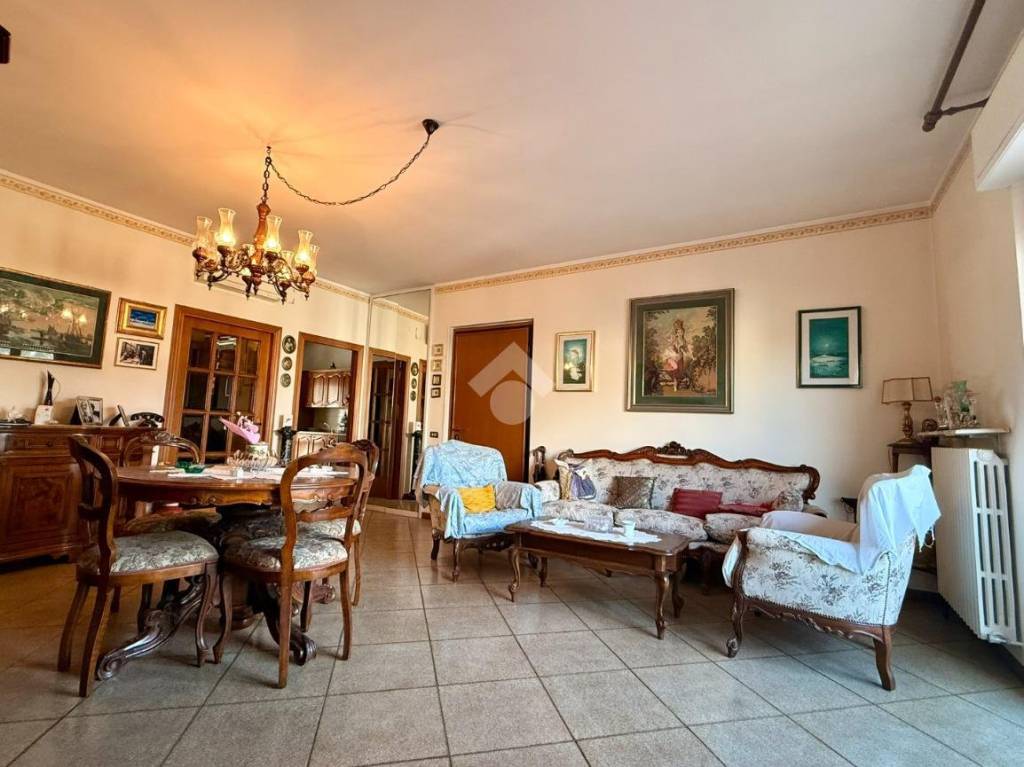 appartamento in vendita ad Ascoli Piceno in zona Monticelli