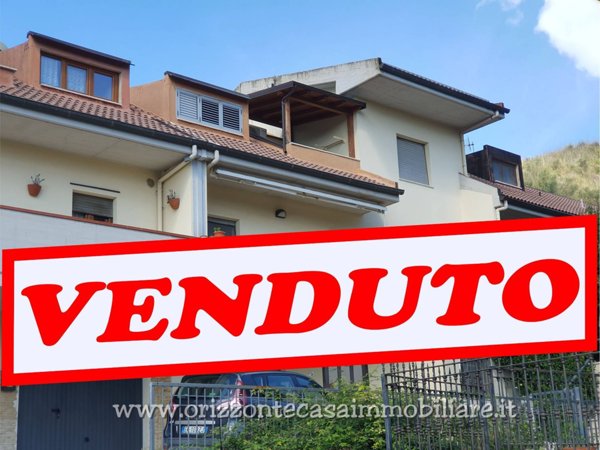 casa indipendente in vendita ad Ascoli Piceno in zona Monticelli