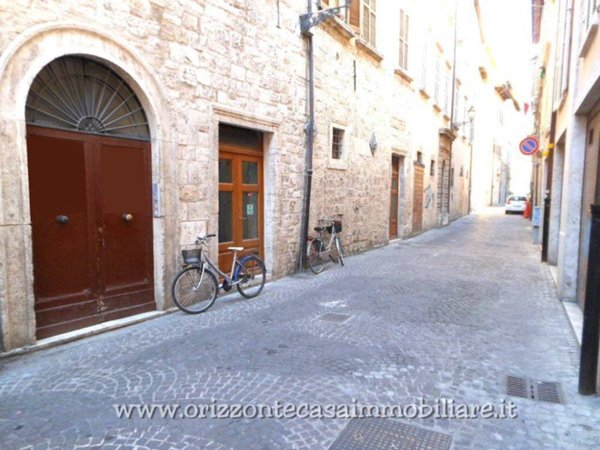 appartamento in vendita ad Ascoli Piceno in zona Centro Storico