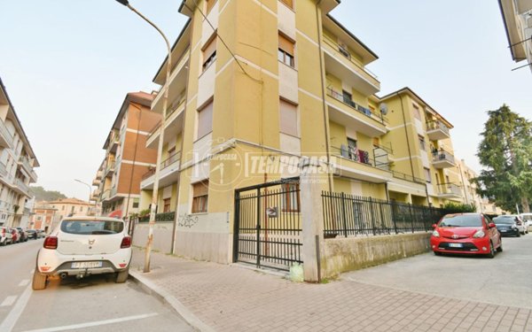 appartamento in vendita ad Ascoli Piceno in zona Borgo Solestà