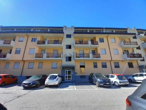 appartamento in vendita ad Ascoli Piceno in zona Monticelli