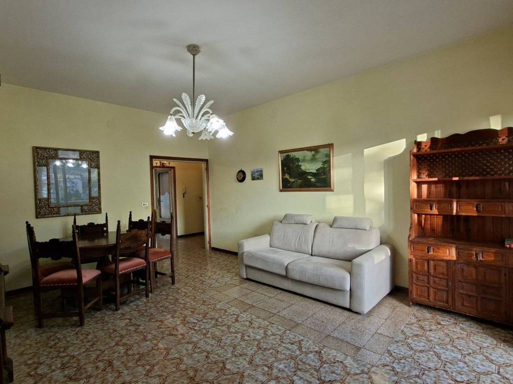 appartamento in vendita ad Ascoli Piceno in zona Borgo Solestà