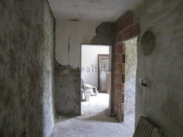 casa indipendente in vendita ad Ascoli Piceno in zona Poggio di Bretta
